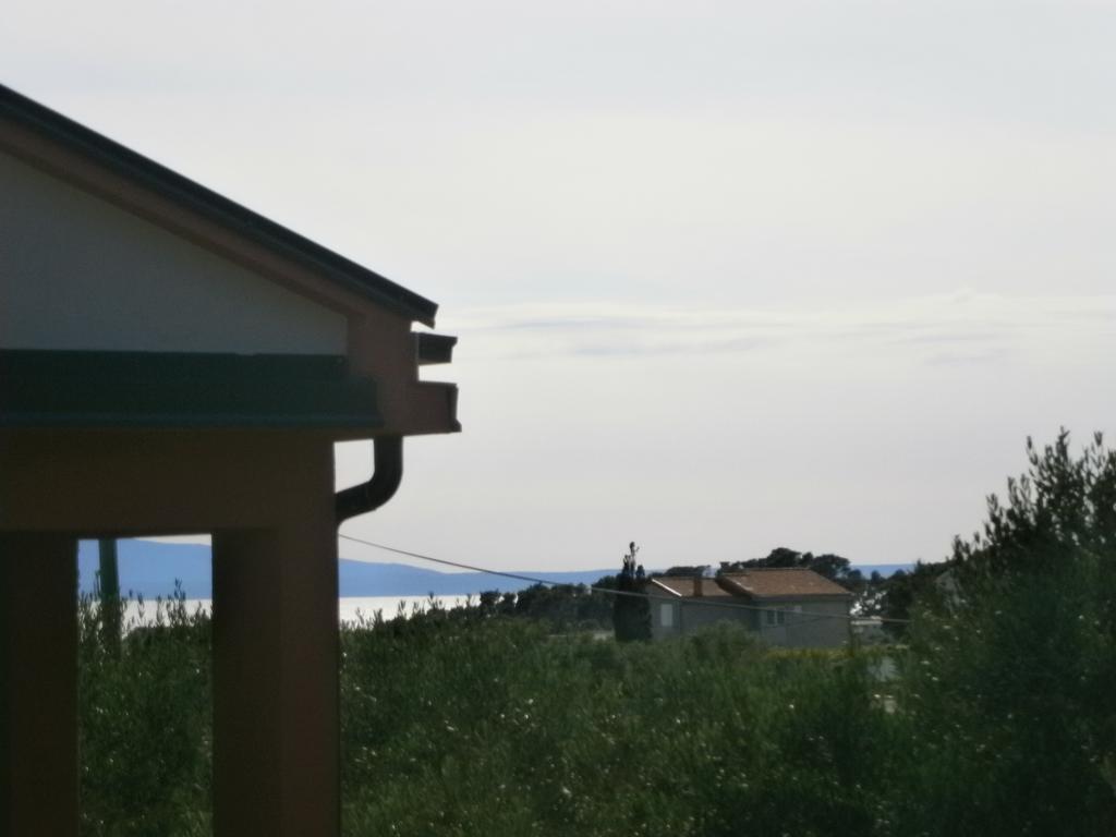 Zobic Family Apartments Rab Town Esterno foto